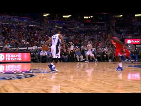 Jameer Nelson Connects with Dwight Howard