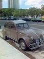 Citroën 2CV with front 