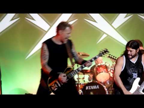 Metallica w/ Jason Newsted - Whiplash (Live in San Francisco, December 10th, 2011)