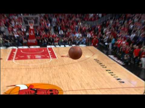 Taj Gibson's One-Handed Putback