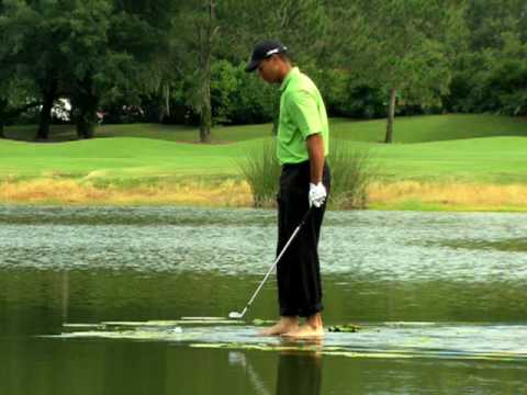 Tiger Woods 09 - Walk on Water