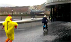Chicken chases Boris Johnson at City Hall - video