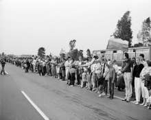 600-kilometer-long human chain