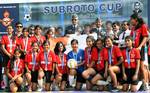 The Vice Chief of Air Staff, Air Marshal KK Nohwar (in Centre) posing with the winning team (Girls U-17) of Vasant Valley School, Vasant Kunj during the closing ceremony of the 52nd edition of the Subroto Cup Football Tournament held at Dr. Ambedkar Stadium, New Delhi on November 25,2011. Mr. Baichung Bhutia, the former captain of Indian Football team who gave his presence as Guest of Honour is also seen (2nd from left).