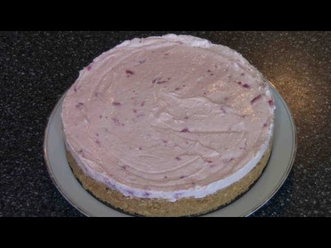 Strawberry Cheesecake (No Bake!) - RECIPE