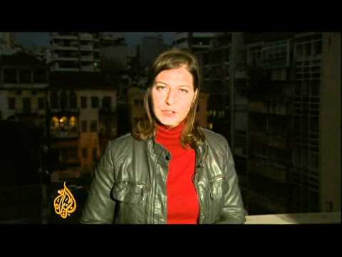 Syrian activists support an armed uprising