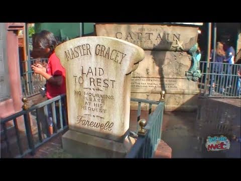 NEW Haunted Mansion interactive queue at Walt Disney World's Magic Kingdom