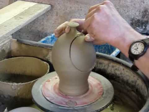 Making a clay Pottery Ceramic Salt Jar / Salt Pig on a potters wheel throwing demo