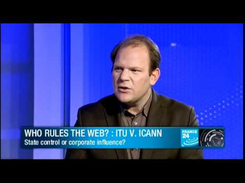 Who rules the Web? : ITU vs. ICANN