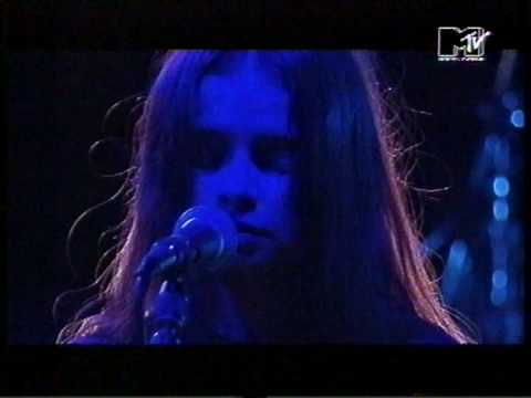 Mazzy Star: Into Dust (live mtv)