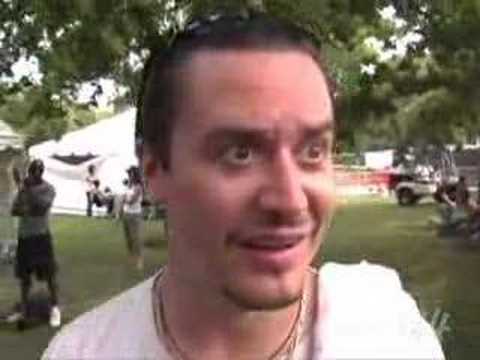 Mike Patton Puts Wolfmother In Their Place