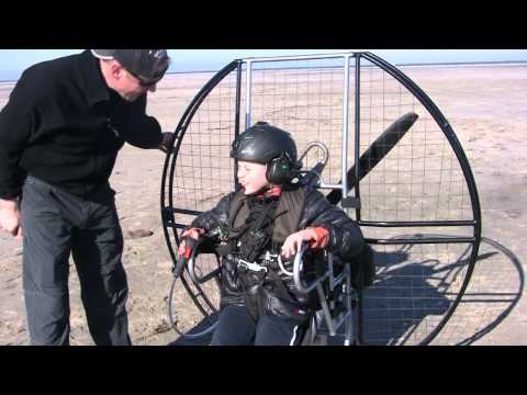 10 YEAR OLD FLAT TOP PARAMOTOR PILOT!!! POWERED PARAGLIDING WORLD RECORD!!!