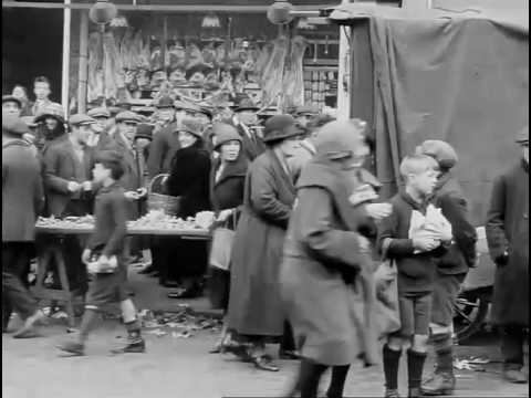 Tower Bridge Road Market (1931)