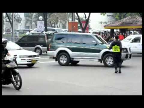 Filipino Traffic Cop Doing His Job Like A Boss