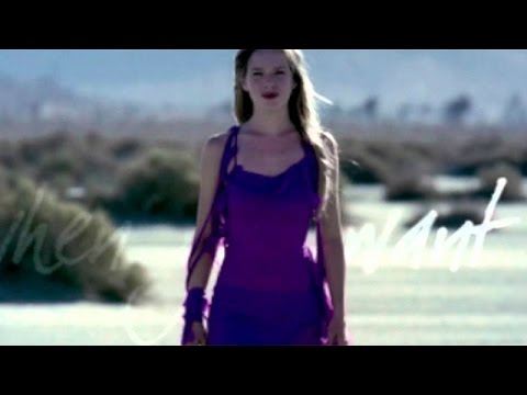 Tiësto feat. Kirsty Hawkshaw- Just Be