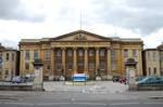 The Royal Berkshire Hospital original frontage, built in 1839 with bath stone. Reading has over 100 parks and playgrounds, including 5 miles of riverside paths.