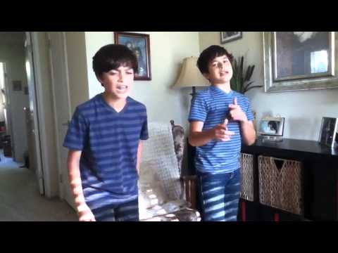 RoneyBoys (Isaac & Ian) sing U Smile by Justin Bieber