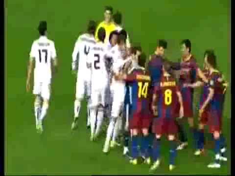 David Villa being abused by Madrid! - FC Barcelona vs Madrid 0-1 All Goals & Highlights 20/4/11