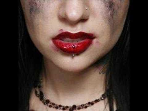 Escape The Fate-The Guillotine (with lyrics)