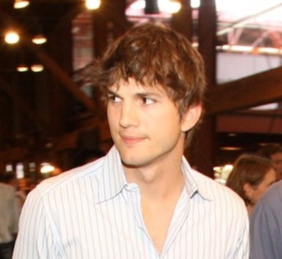 File:Ashton Kutcher .jpg