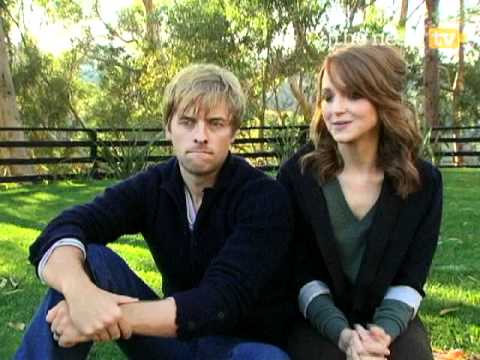 Glee's Jayma Mays Dishes About Married Life - The Nest