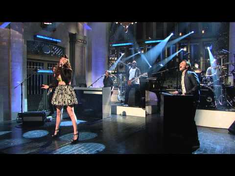 Karmin - Brokenhearted (Live on SNL)