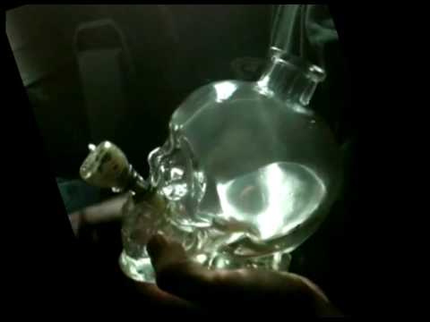 Crystal Head Vodka Skull Bong