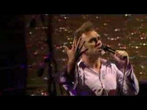 Morrissey - Everyday is like Sunday (Live 2004)