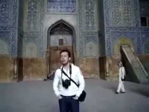 Beautiful singing in Esfahan's most famous mosque