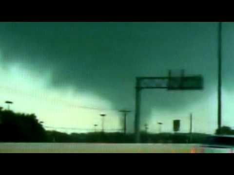 Tornadoes On the Ground In Dallas Texas 4-3-12 Raw Footage