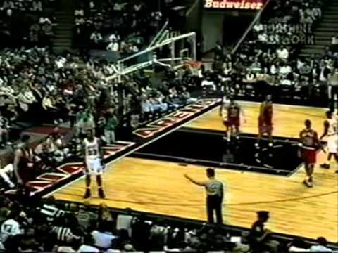 Alonzo Mourning Drops 50 on Gheorghe Muresan (14pts/5blks) (1996)