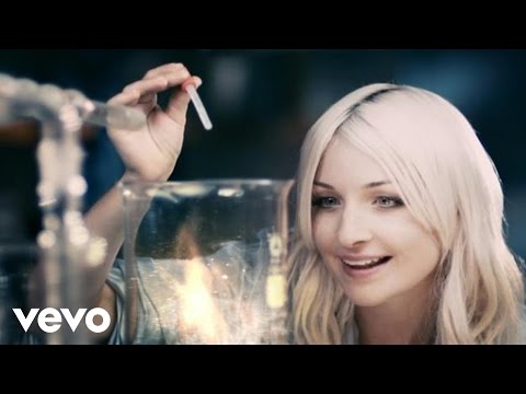 Kate Miller-Heidke - Caught In The Crowd