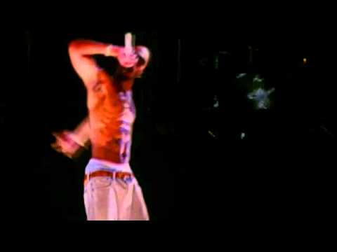 2Pac live at Coachella 2012 w/ Snoop Dogg & Dr.Dre [HD 720P RETOUCHED]