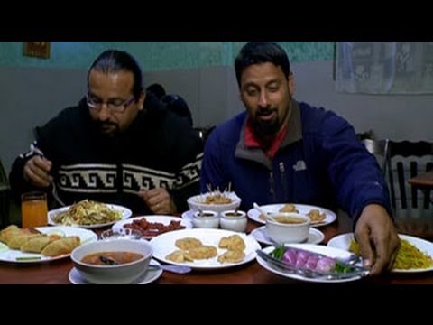 Rocky, Mayur enjoy the delicacies of Shillong