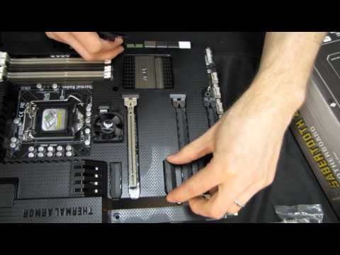 ASUS Sabertooth Z77 Ivy Bridge Gaming Motherboard Unboxing & First Look Linus Tech Tips