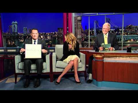 Julia Roberts & Tom Hanks Play Newlyweds on David Letterman