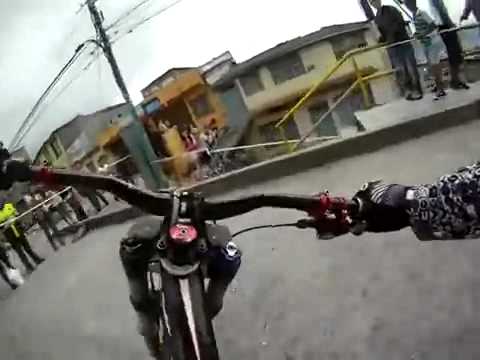 Insane Downhill Bike Street Race