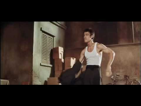 Bruce Lee - Nunchaku Bone Breaking Fight - Way of the Dragon