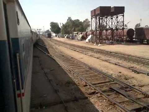 Pakistan Railways Tezro crossing Indus River and then Kotri Jn