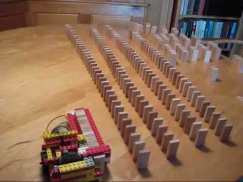 Lego domino row building machine