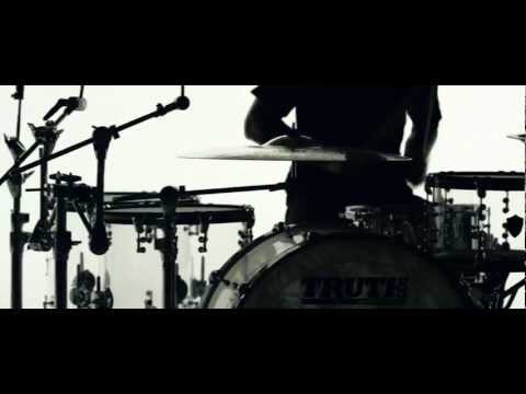 The Devil Wears Prada - Born To Lose [OFFICIAL VIDEO]