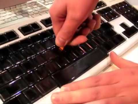 CES 2008 - Optimus Maximus keyboard