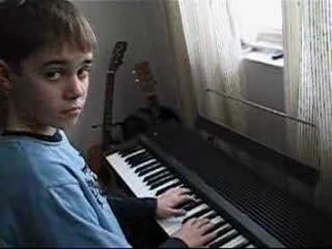 Justin playing Kate's song on the keyboards