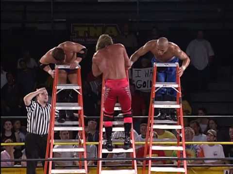 Nashville 2002: Triple Ladder Match