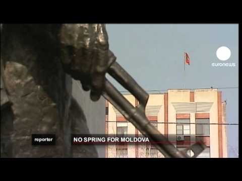 euronews reporter - No spring for Moldova