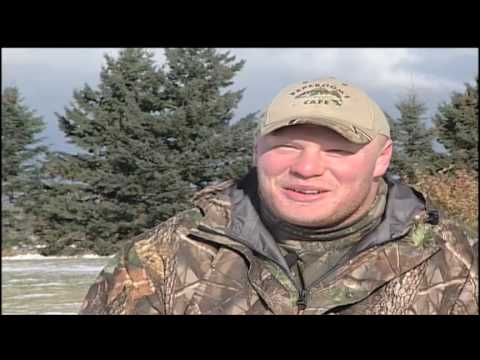 huntingclub.com - Brock Lesnar Hunting Whitetail Buck