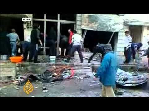 Syrian army intensifies shelling of Homs