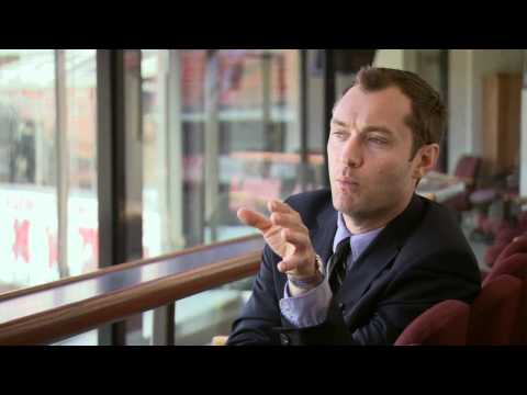 Jude Law 'Contagion' Interview