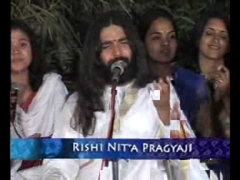 Hari Sundar Nand Mukunda - Rishi Nitya Pragya