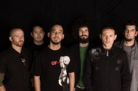  Rock Band Linkin Park, from left, Dave &quot;Phoenix&quot; Farrell, Joe Hahn, Mike Shinoda, Brad Delson, Chester Bennington and Rob Bourdon are photographed in New York on May 11, 2007. (AP Photo/Jim Cooper)   (js1) 